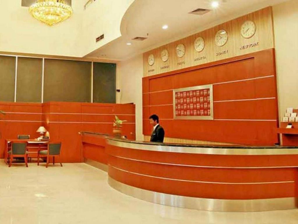 Hotel Bintang Wisata Mandiri Джакарта Экстерьер фото
